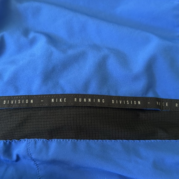 Nike Run Division XL Hybrid Line Running Shorts - Picture 7 of 8